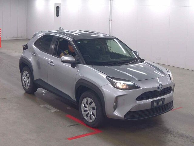 2022 Toyota Yaris Cross — 2022 Toyota Yaris Cross 1.5 Hybrid Automatic SUV in Excellent Condition in Nicosia