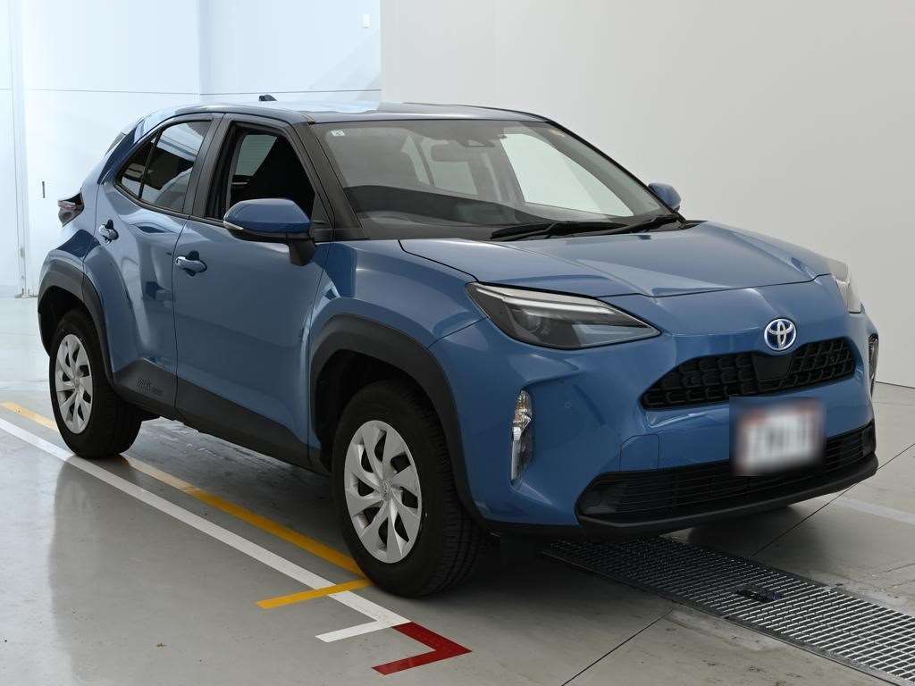 2022 Toyota Yaris Cross — Toyota Yaris Cross 1.5 Hybrid Automatic SUV in Excellent Condition in Nicosia