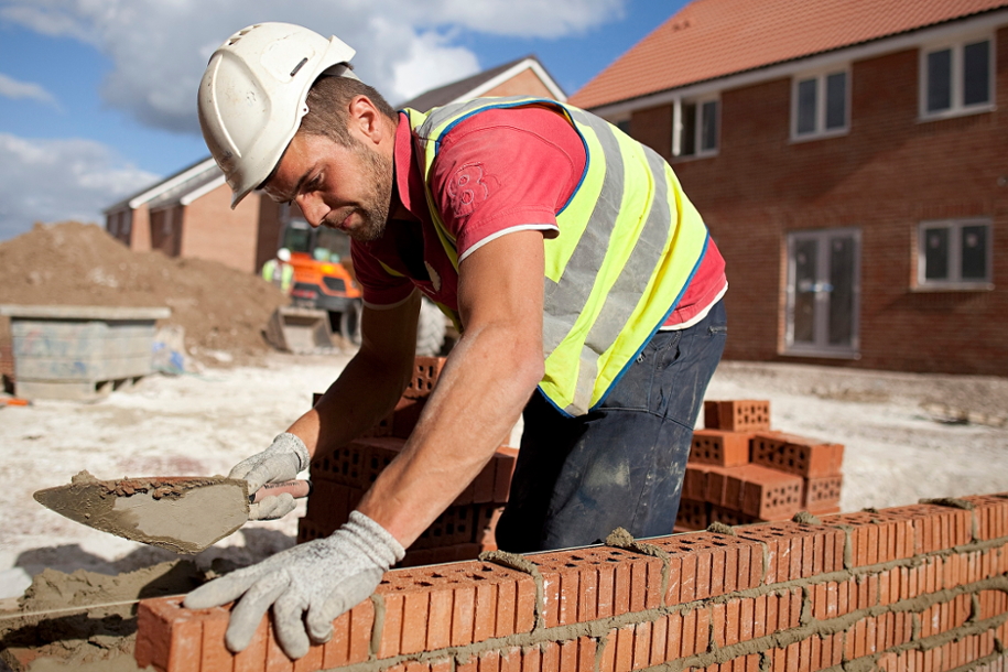 Builder with 20 years experience in NICOSIA